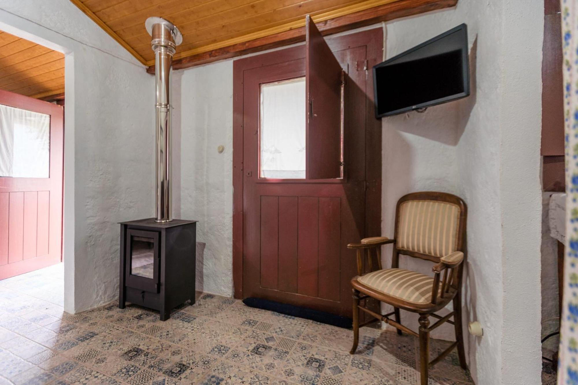 Casa Lavoura Em Requeixo Guest House เซลอริโก จิ บาสโต ภายนอก รูปภาพ
